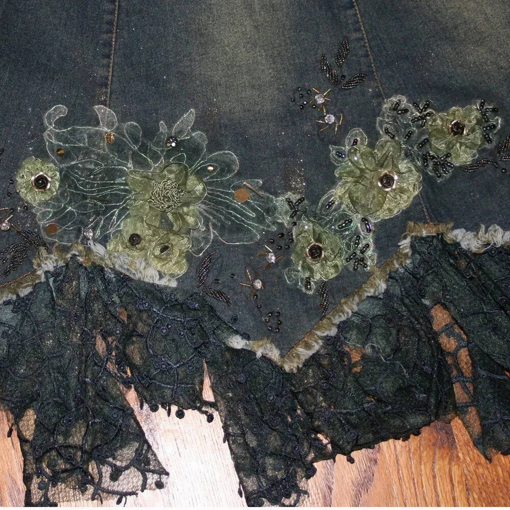West 36th New York Size S Midi Length Embroidered & Embellished Denim Skirt 😋 - Picture 4 of 5
